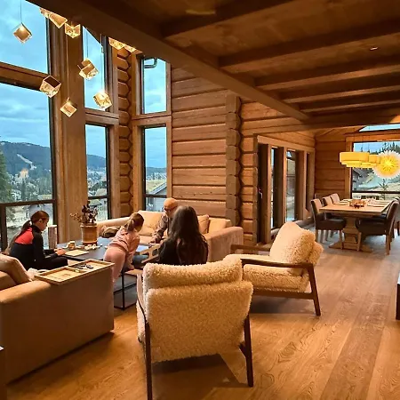 New Exclusive - Panoramic View With In-out, Kvitfjell Varden