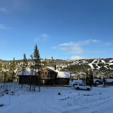 New Exclusive - Panoramic View With In-out, Kvitfjell Varden