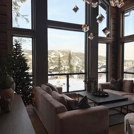 New Exclusive - Panoramic View With In-out, Kvitfjell Varden *