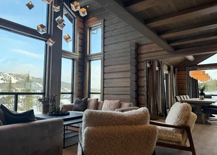 New Exclusive - Panoramic View With In-out, Kvitfjell Varden *