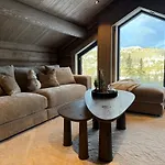New Exclusive - Panoramic View With In-out, Kvitfjell Varden