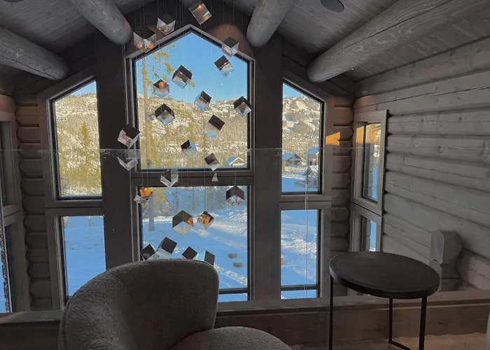 New Exclusive - Panoramic View With In-out, Kvitfjell Varden *